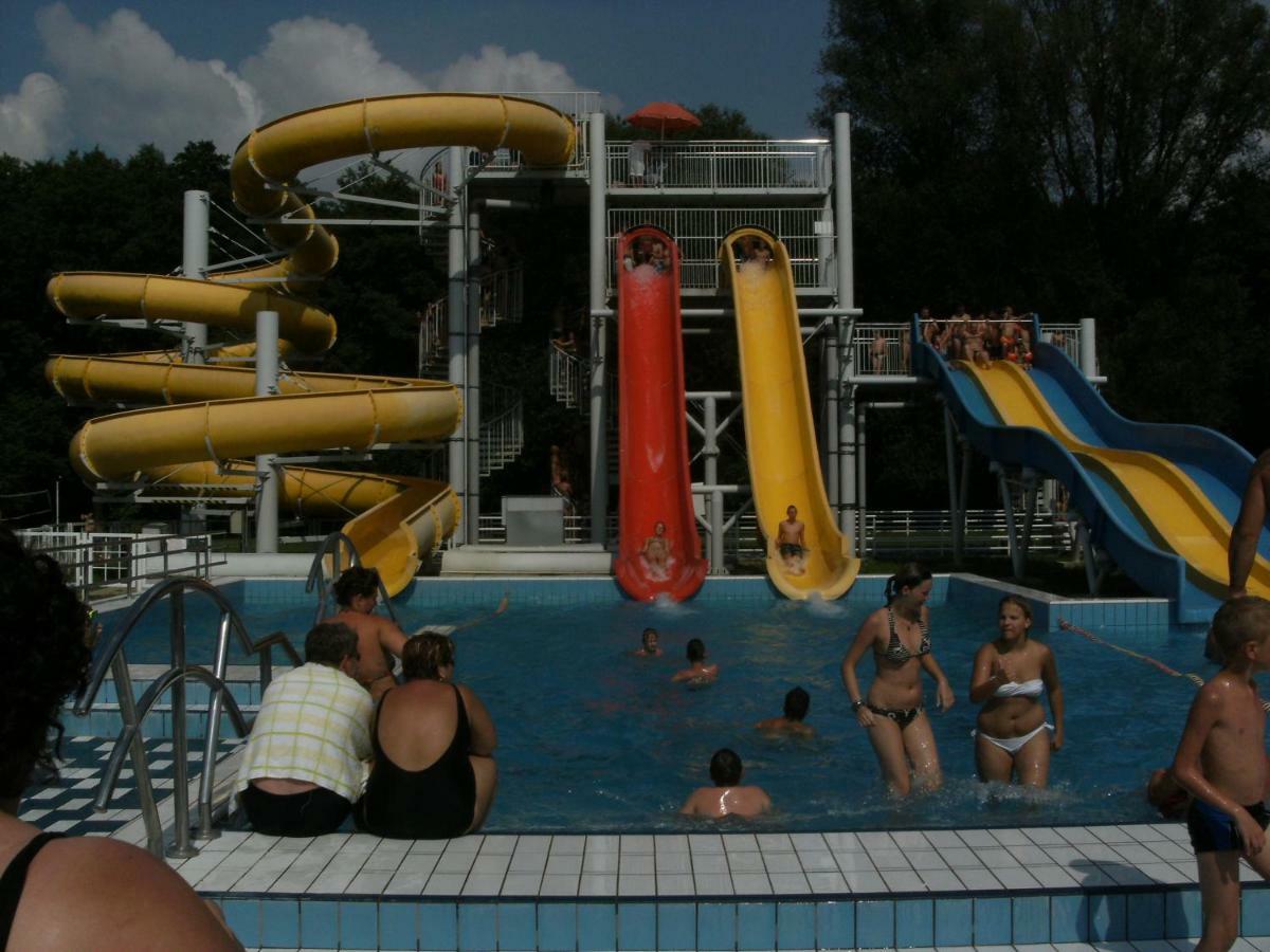 98 Petofi Utca Balatonmagyarod Exterior foto